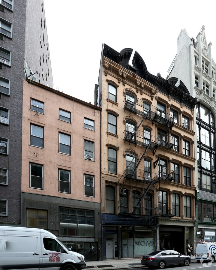 812 Broadway - 812 Broadway