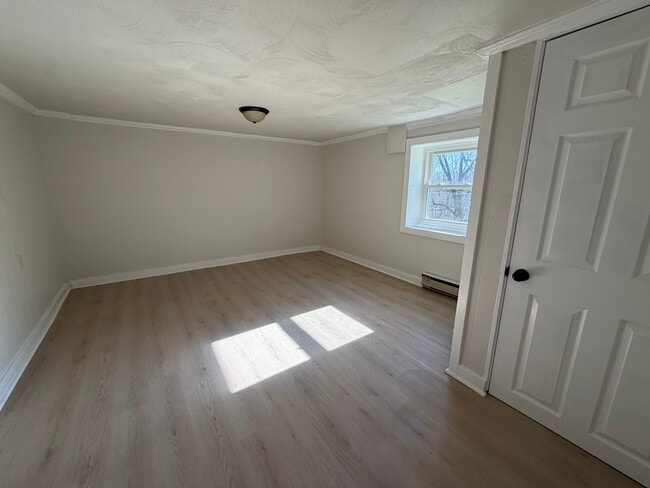 Photo - 2570 Sanger Ln Unidad D