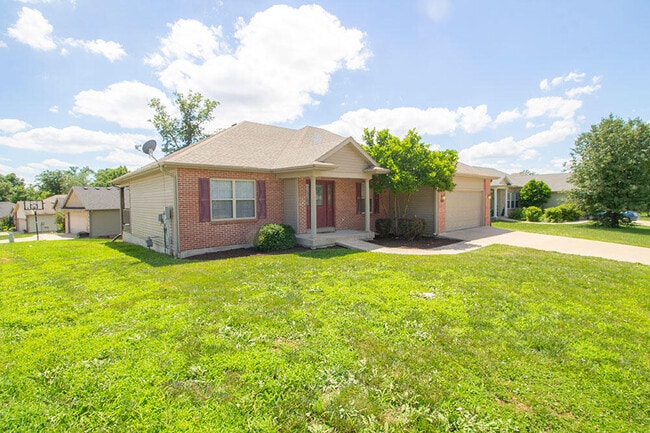 Photo - 208 Jackal Dr