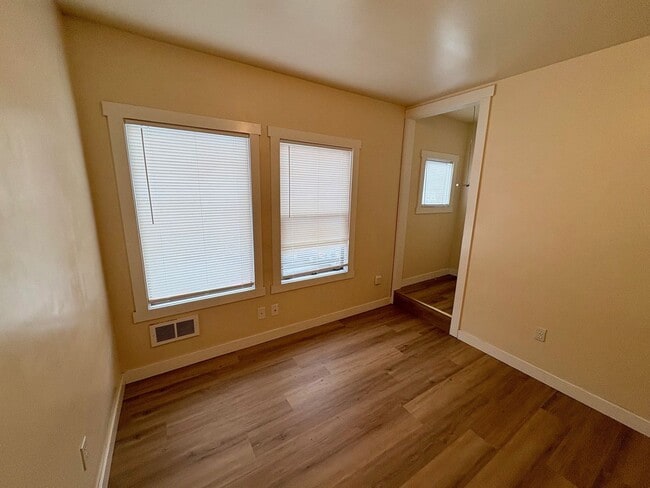 Photo - WESTLING RAINIER AVE S Unidad 6