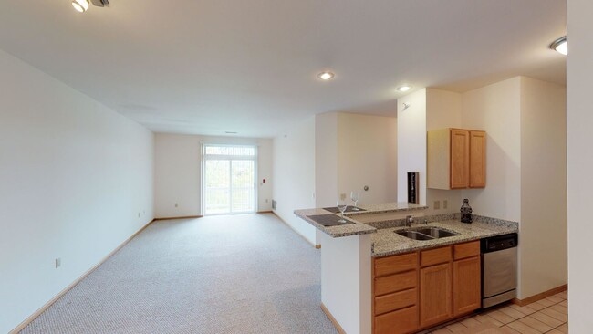Building Photo - 2899 Mickelson Pky Rental