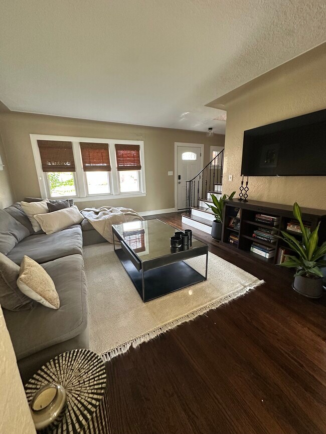 Photo - 15777 McLain Ave