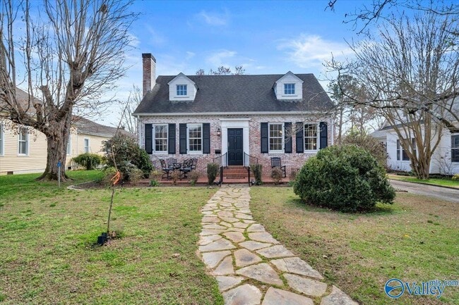 Photo - 412 College Ave