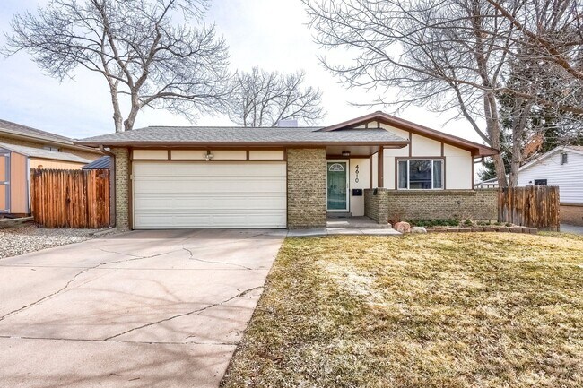 Four Bedroom Home in Englewood - Four Bedroom Home in Englewood