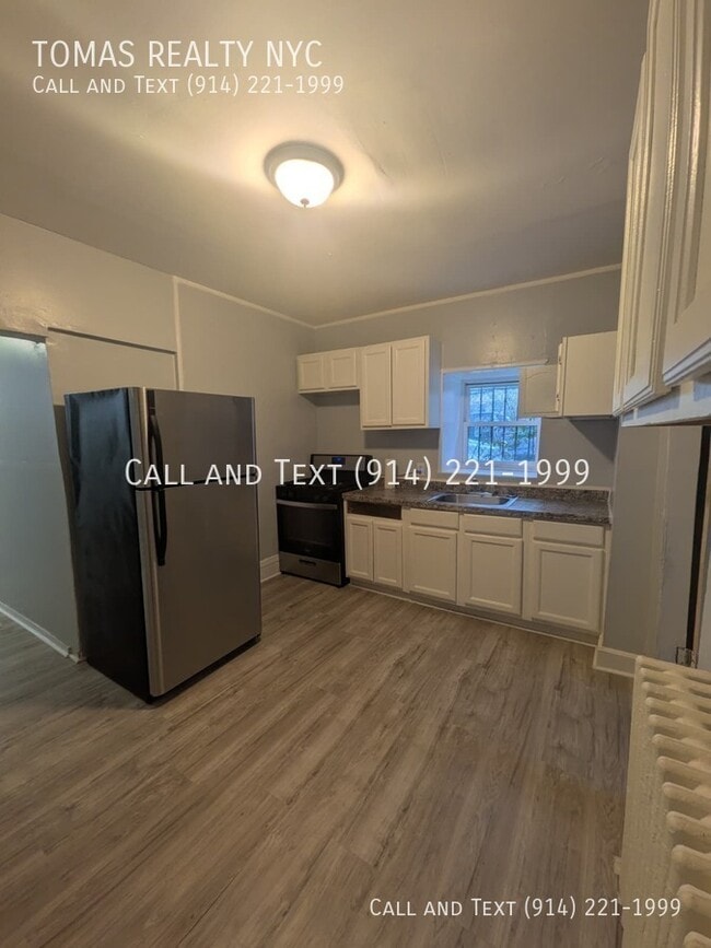 Building Photo - 10 N Bond St Unit 1