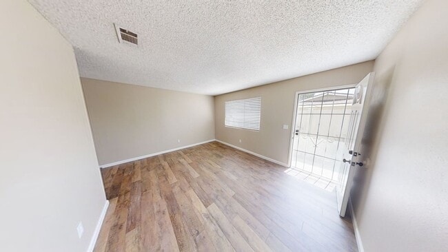 Photo - Ross Place Apartments - DNM Unit 12322
