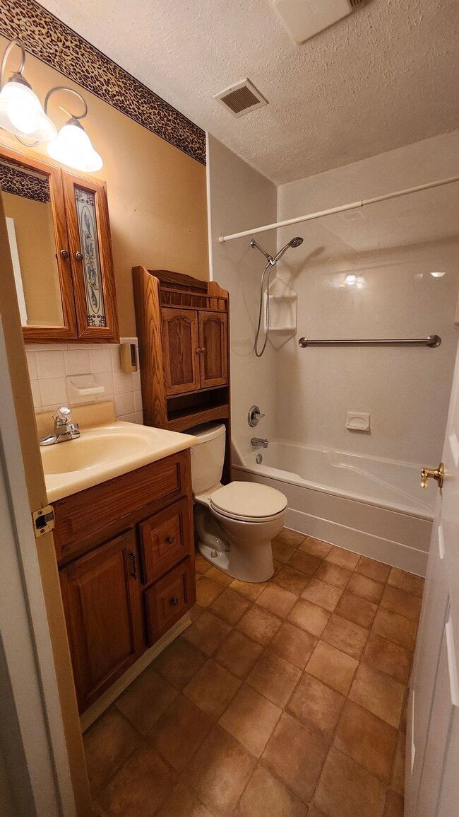 Photo - 2312 Grove Rd