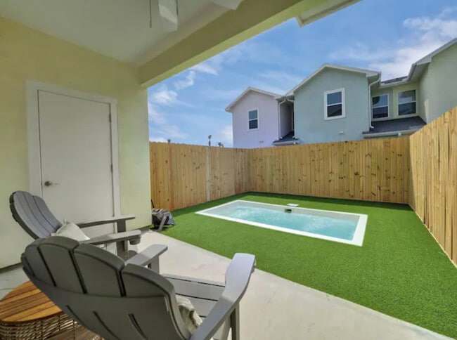 Photo - 14013 Ports O Call Dr Unit B