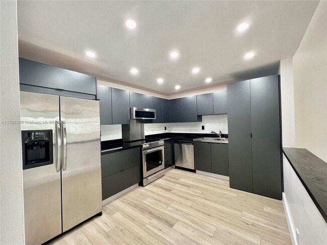 Photo - 1901 Brickell Ave Unit #B1613