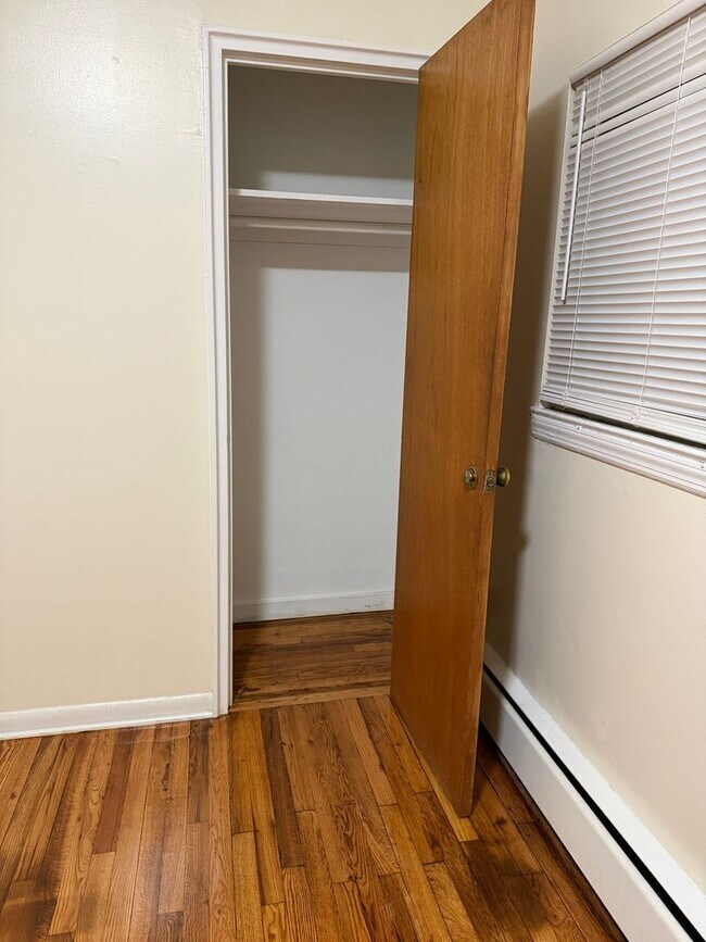 Photo - 3834 Amundson Ave