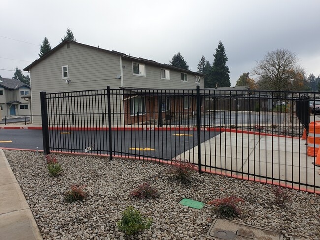 Photo - 10512 NE 7th St