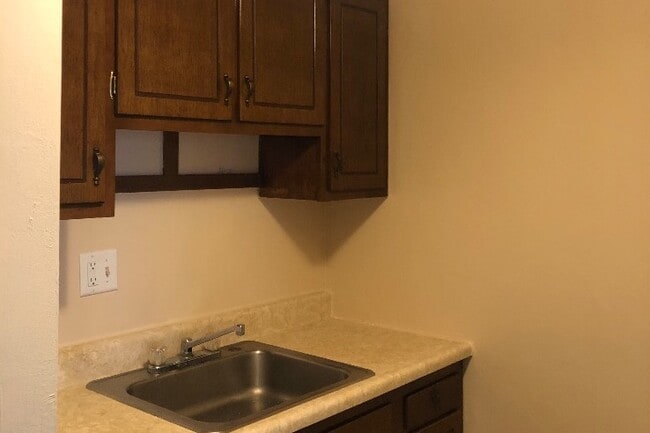 Photo - 120 Rothesay Ave Unit 1