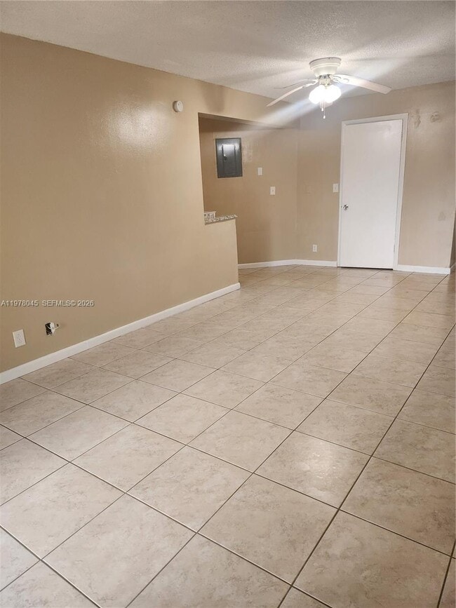 Photo - 215 Lake Pointe Dr Unit 102