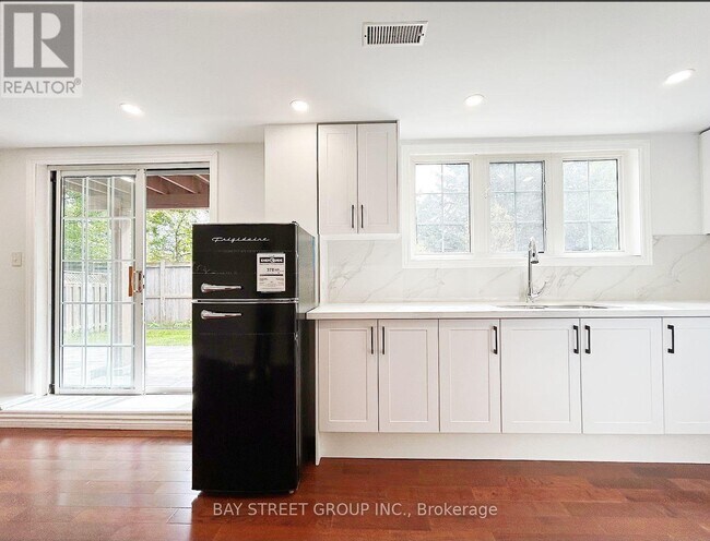 Photo - 17 Bradbury Crescent