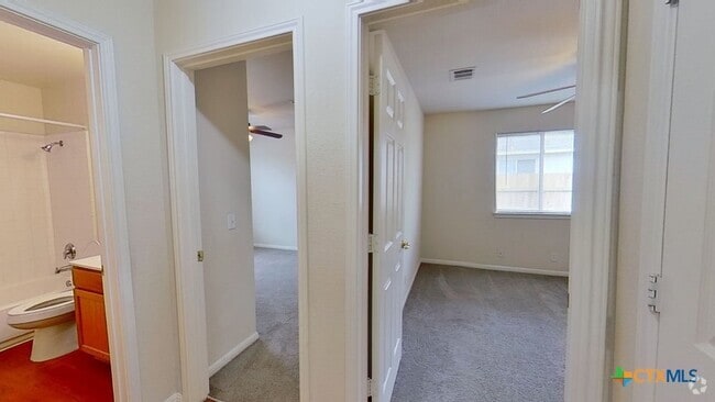 Building Photo - 102 Hersee Ct Rental