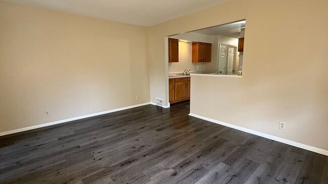 Photo - 3935 Oregon Ave N