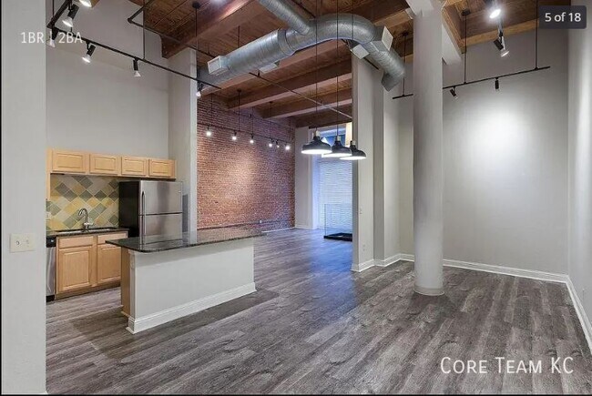 609 Central-1102