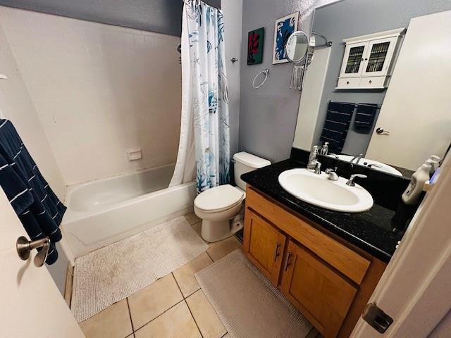 Photo - 900 Cambridge Dr