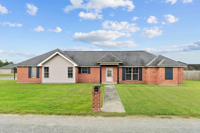 Building Photo - 107 Fox Trot Ln