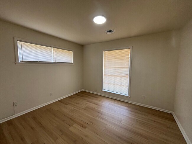 Photo - 2600 Clearpark Cove