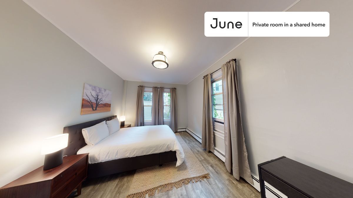 Private bedroom in 3 bed/1 bath Home - Private bedroom in 3 bed/1 bath Home