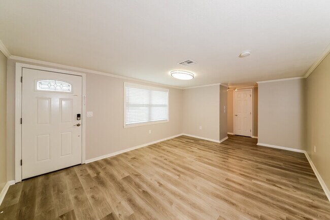 Photo - 5009 Silk Oak Dr
