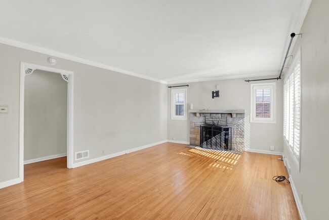 Photo - 1240 N Irvington Ave