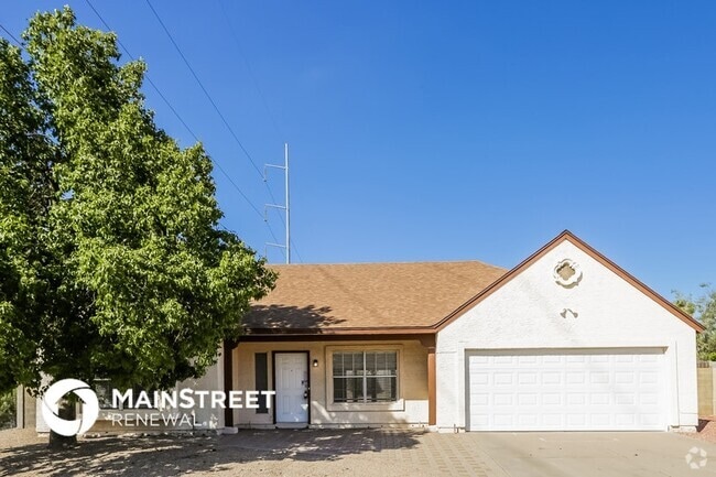 Building Photo - 1202 E Topeka Dr Rental