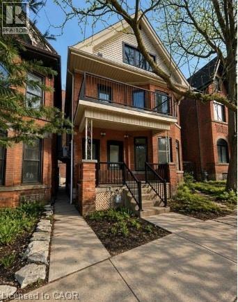 Photo - 259 John St S