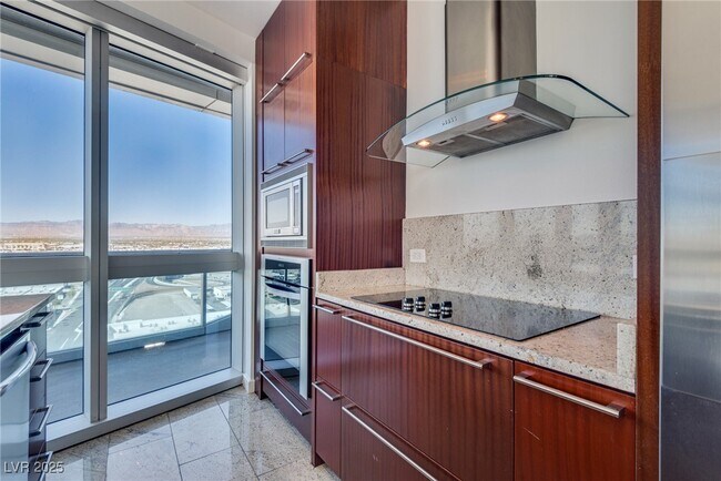 Photo - 4471 Dean Martin Dr Unidad 2001