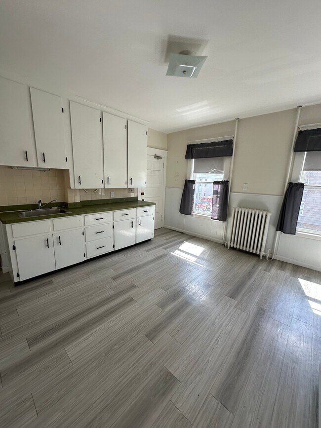 Photo - 213 Pine St Unit 2