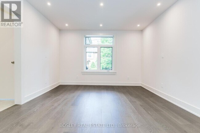 Photo - 325 Brunswick Ave Unit Main Floor