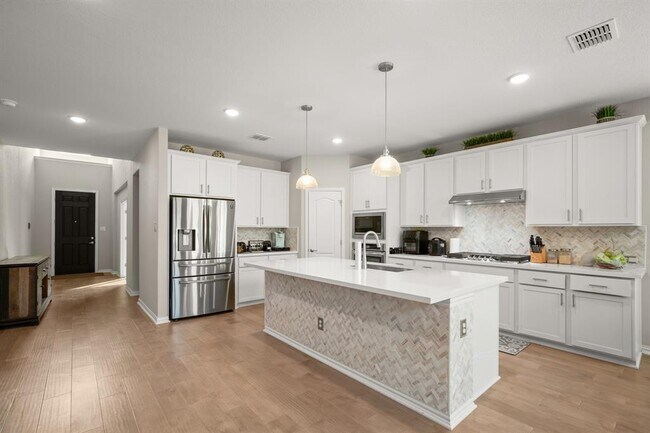 Photo - 321 Jefferson Dr