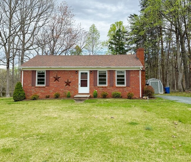Photo - Zions Cross Roads Brick Cottage 2bedroom/1bath