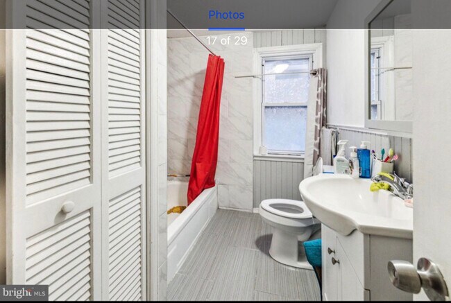 Photo - 610 Roosevelt Ave Unidad C