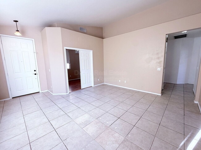 Photo - 6650 W Megan St