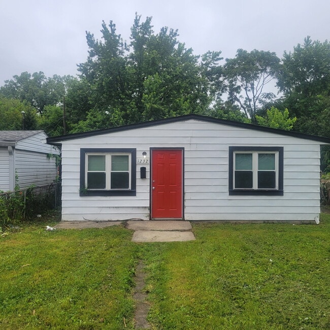 Building Photo - South Indy/Garfield Park 3BR House for RENT!