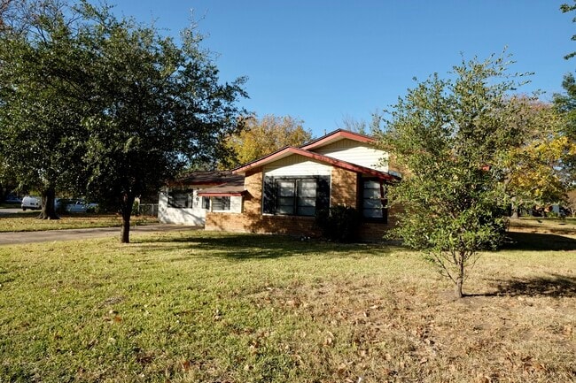 Photo - 3401 Princeton Dr