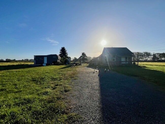 Building Photo - Cozy 2 Bedroom in Ferndale!