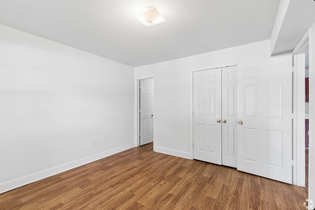 Parkway Place Apartments