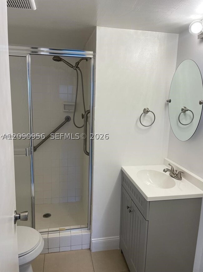 8325 Sunrise Lakes Blvd Unit 104