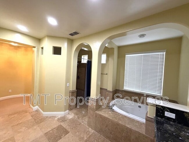 Photo - 6912 Riqueza Ct