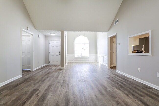 Photo - 663 Stonecrest Dr
