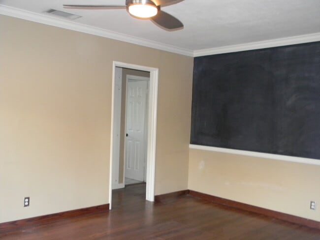 Photo - 332 E Oakmont Ave