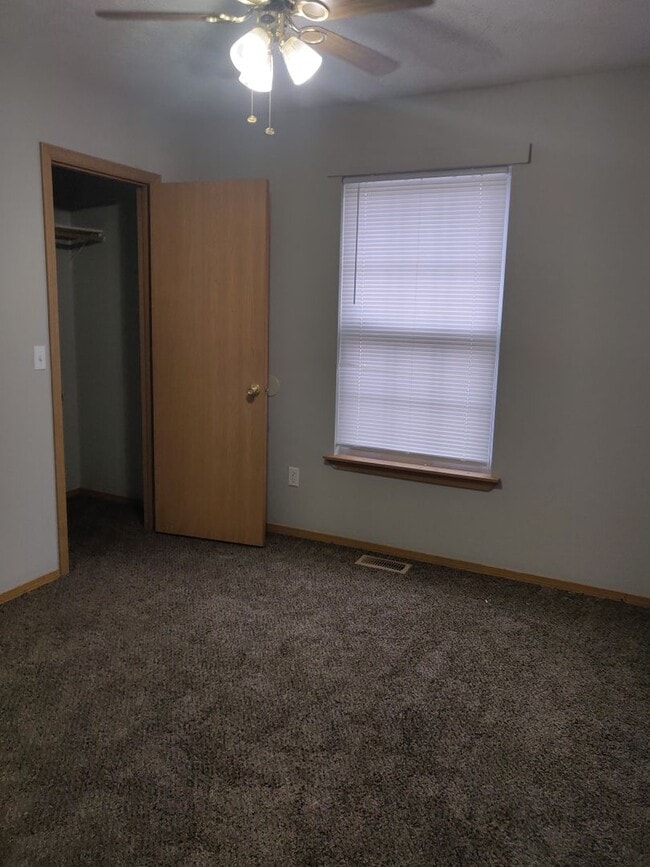 Photo - S Scenic Duplex Unit 812 S Scenic