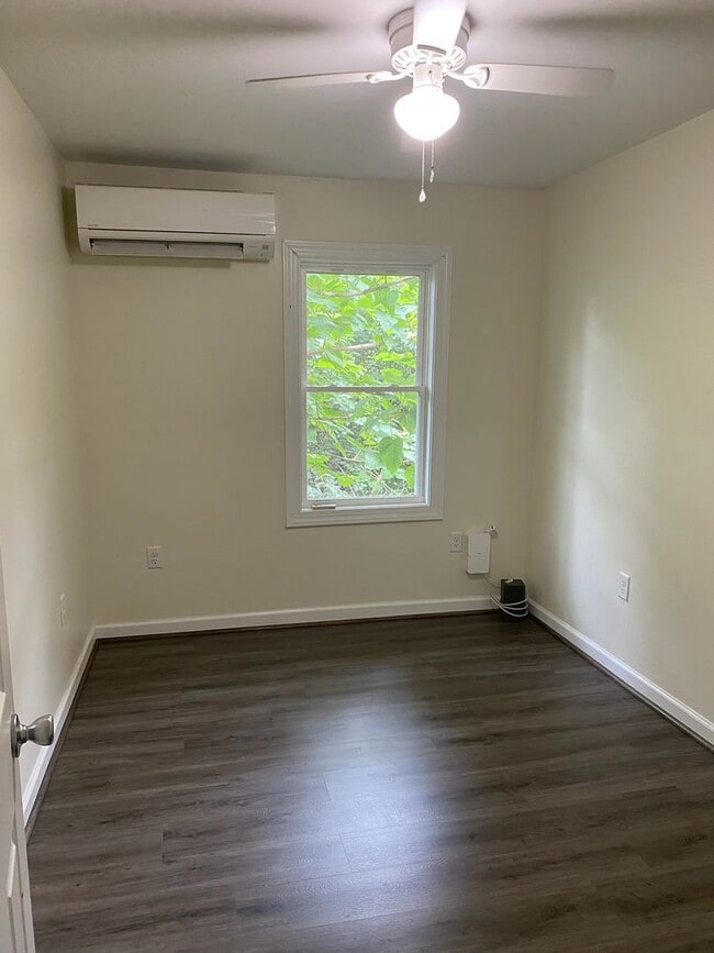 Photo - 2BR, 1BA SFH - Downtown Lynchburg