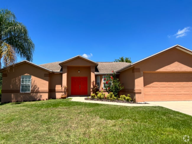Building Photo - 6217 Cross Creek Blvd Rental
