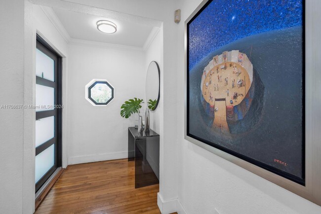 Photo - 1347 Bird Rd