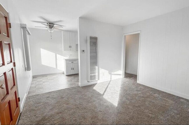 Photo - Pine Unit 4869  B