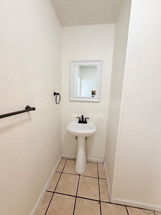 Photo - 4813 Fred May Dr